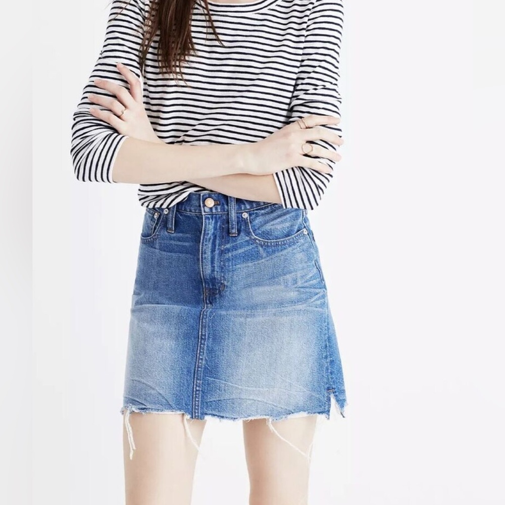 Madewell Raw Hem Denim Skirt size 28